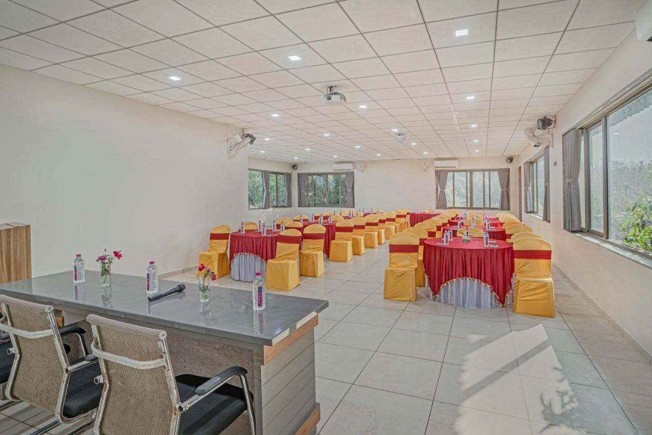 Hotel Sterling Gir Talala Esterno foto