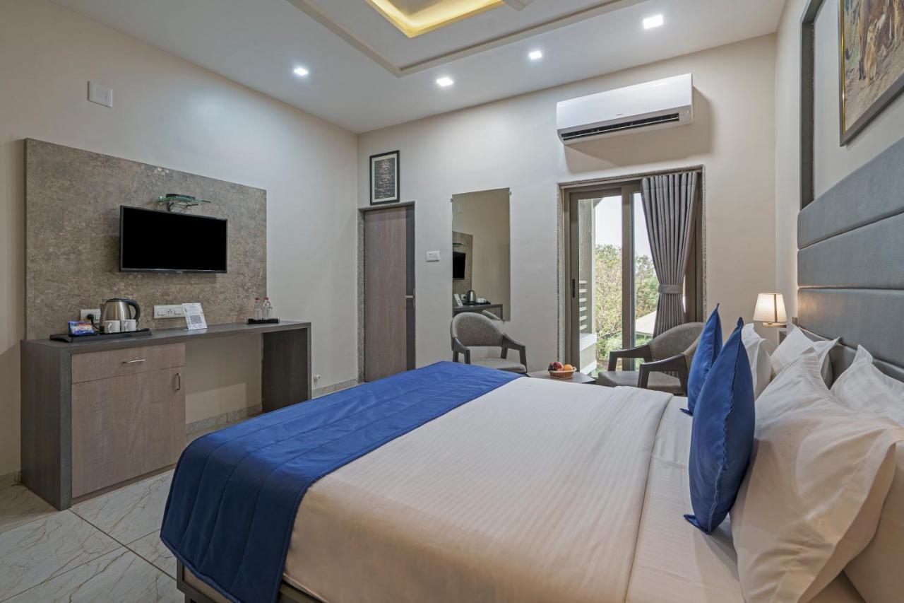 Hotel Sterling Gir Talala Esterno foto