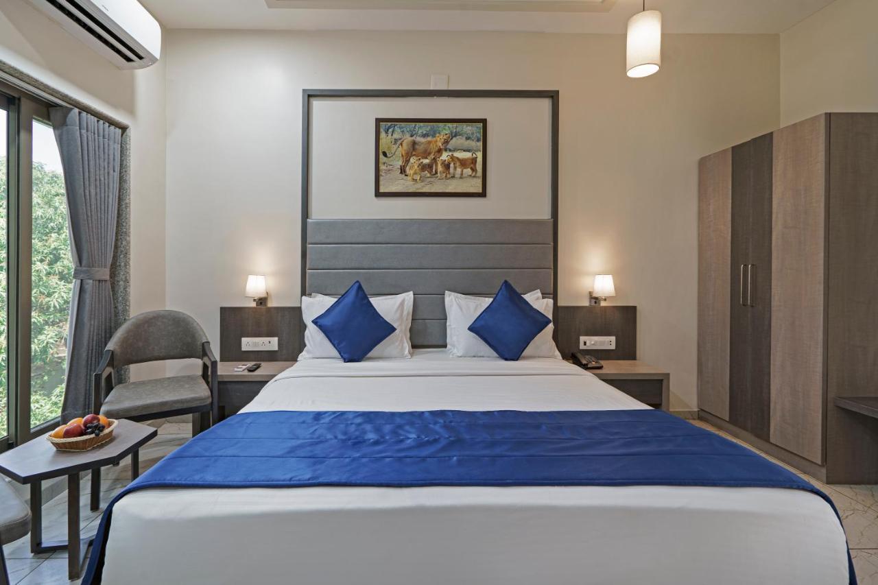 Hotel Sterling Gir Talala Esterno foto