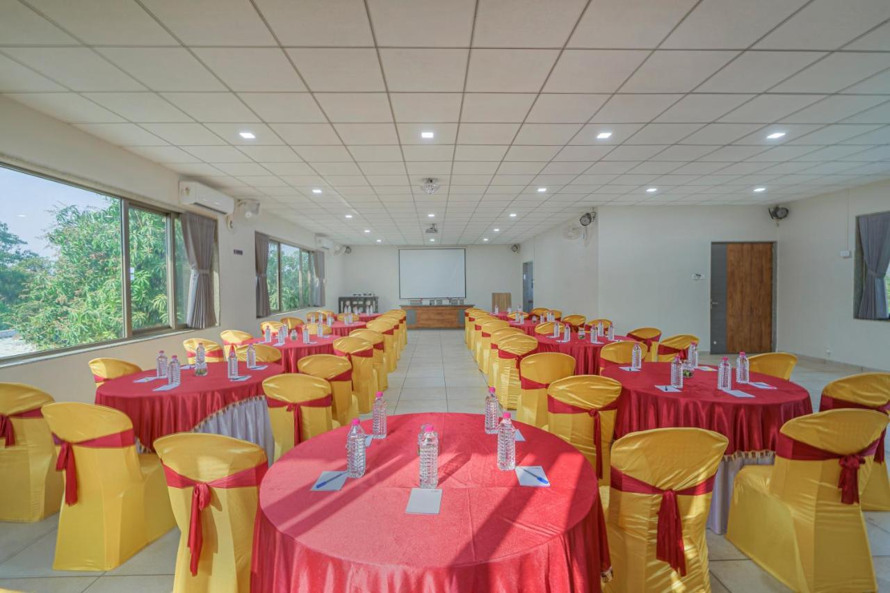 Hotel Sterling Gir Talala Esterno foto